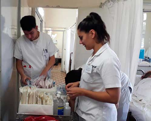 Auxiliar de Enfermeria prácticas en hospital Auxiliar de Enfermeria prácticas en hospital